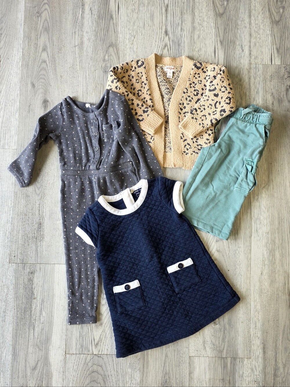 Girls 3T Baby Gap & Cat and Jack 4-Piece Clothing Lot